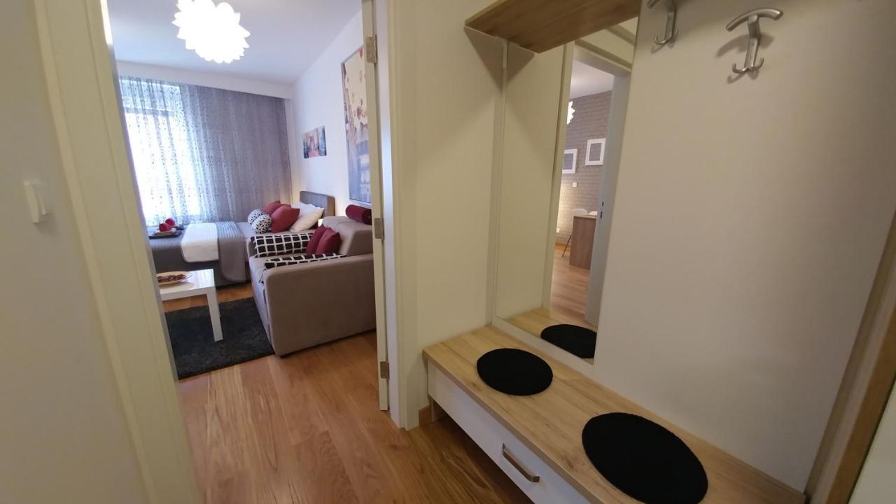 Apartments Delta A Blok - Savada Belgrado Buitenkant foto
