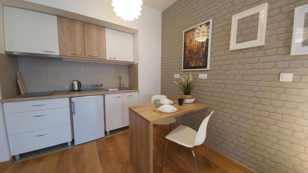 Apartments Delta A Blok - Savada Belgrado Buitenkant foto